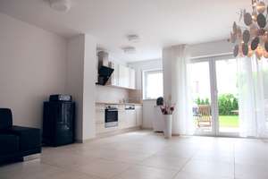 Moderne 2-Zimmer-EG-Wohnung mit großem Garten im Europaviertel