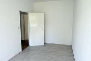 Viel Raum für Ihre Ideen: 3 Zimmer und Balkon mit Grünblick! – Die vollständige Adresse der Immobilie erhältst du vom Anbieter., 13595 Wilhelmstadt, Berlin – Vorschaubild 9