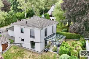 Modernes Fertighaus in Holzbauweise mit Doppelgarage – ruhige Lage in Thannhausen – Die vollständige Adresse der Immobilie erhältst du vom Anbieter., 86470 Thannhausen – Vorschaubild 3