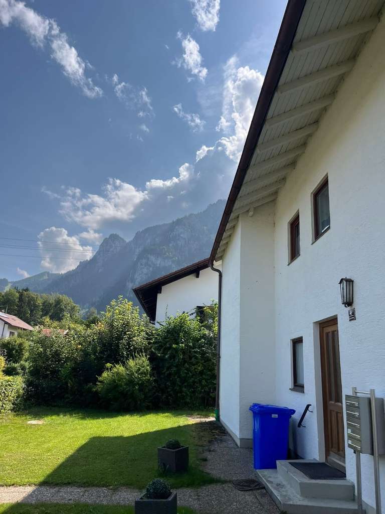 Immobilie in Schwangau - Weltbekannte Kulisse, absolute Ruhe: Ihr exklusiver Rückzugsort am Fuß von Schloss Neuschwanstein - Bild 3