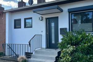 Schickes Einfamilienhaus mit 4,5 Zimmern in Düsseldorf, Rath
