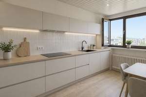 Traumhafter Alpenblick! Helle 3-Zi.-Wohnung mit Loggia & Stellplatz in Neuhausen  – Leonrodstrasse 62, 80636 Alte Kaserne, München – Vorschaubild 6