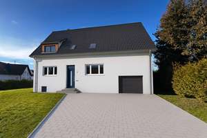 Ein Zuhause, das Raum für Träume lässt - Großzügiges Wohnhaus im Rohbau in 72355 Schörzingen – Die vollständige Adresse der Immobilie erhältst du vom Anbieter., 72355 Schömberg – Vorschaubild 3