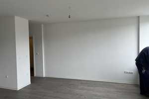 Suche Nachmieter  für den 01.08.2025 bitte Bewerbungen ausschließlich bei www.livus.de abgeben  – Viehofer Platz 15, 45127 Essen – Vorschaubild 2
