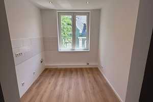 Top sanierte 2 - Zimmer-Wohnung mit gehobener Innenausstattung in Remscheid – Beethovenstraße 2, 42853 Remscheid – Vorschaubild 4