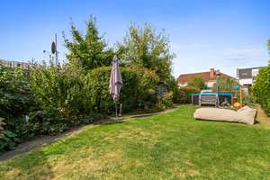 Charmantes Einfamilienhaus mit Garten, Pool und Weinkeller – liebevoll modernisiert! – Die vollständige Adresse der Immobilie erhältst du vom Anbieter., 50374 Erftstadt – Vorschaubild 10