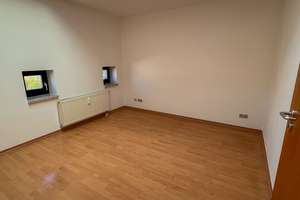 Großzügige 3-Zimmer-Dachgeschosswohnung mit Balkon in Magdeburg-Sudenburg  – Heidestraße  18, 39112 Sudenburg, Magdeburg – Vorschaubild 6