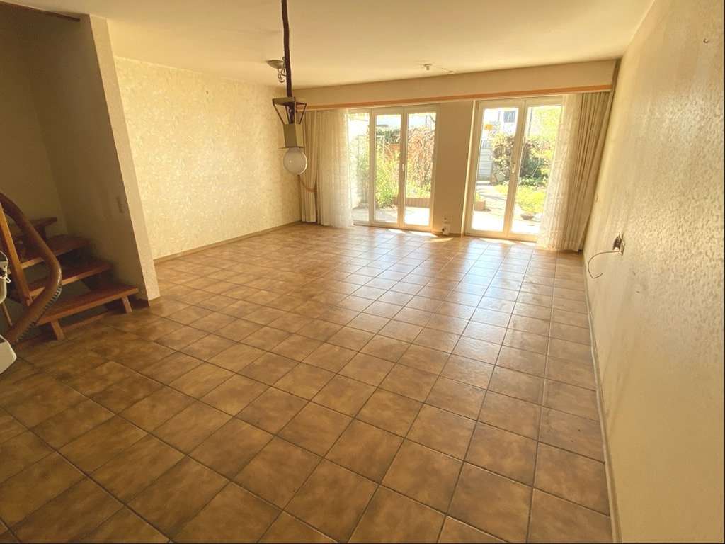 Immobilie in Wendlingen am Neckar - Schönes Stadthaus mit viel Platz für die Familie - Bild 1