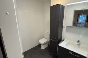 Renovierte 2-Zimmer-Eigentumswohnung mit neuer Küche & großem Süd-Loggia-Balkon – Waldgartenweg 2, 68219 Rheinau, Mannheim – Vorschaubild 13