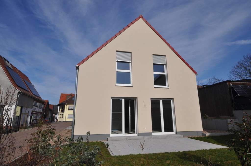 Immobilie in Eschau - Freistehendes Einfamilienhaus!
Der Frühling zeigt, wie schön Veränderung sein kann! - Bild 4