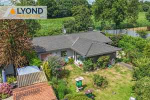 Großzügiger gepflegter  Bungalow in bester Lage von Hünxe - Vollkeller, großer Garten Doppelgarage – Wesel (Kreis) – Vorschaubild 1