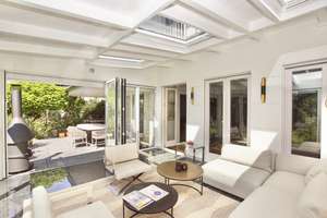 Luxuriöse Villa in Wiesbaden Nordost! – Die vollständige Adresse der Immobilie erhältst du vom Anbieter., 65193 Nordost, Wiesbaden – Vorschaubild 3