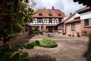 Historisches Anwesen mit Entwicklungspotenzial zum Mehrfamilienhaus – Die vollständige Adresse der Immobilie erhältst du vom Anbieter., 67677 Enkenbach-Alsenborn – Vorschaubild 2