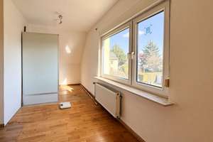 *bezugsfrei* 123 m² Wohnfläche auf zwei Etagen I 985 m² Grundstück I Garage I ausgebauter Keller – Die vollständige Adresse der Immobilie erhältst du vom Anbieter., 4207 Grünau-Siedlung, Leipzig – Vorschaubild 24