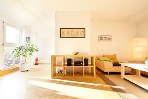 Möblierte Dachgeschosswohnung mit Dachterrasse und exzellenter Anbindung – Berlin – Vorschaubild 7