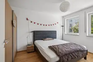 Elegante Wohnung mit Südbalkon in Toplage Unterföhrings – urbaner Komfort trifft ländliche Ruhe. – München (Kreis) – Vorschaubild 7
