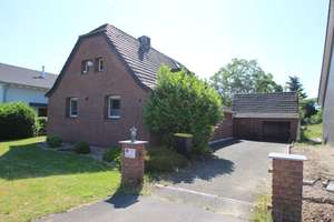 Freistehendes Einfamilienhaus auf einem ca. 1340 qm großem Grundstück – Fungendonk 11, 47809 Fischeln, Krefeld – Vorschaubild 2