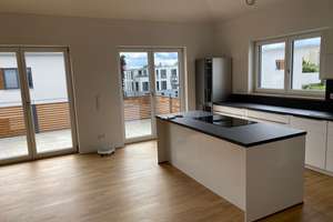 Gehobene 4-Zimmer-Wohnung im Zentrum von Obertraubling