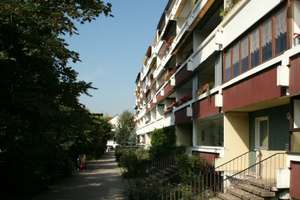 Für Sie frisch renoviert! – Augustenstr. 21, 6842 Innerstädtischer Bereich Süd, Dessau-Roßlau – Vorschaubild 1