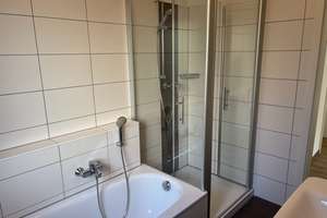 Wohnen mit Charakter: Großzügiges 2-Familienhaus in Achim-Baden – Die vollständige Adresse der Immobilie erhältst du vom Anbieter., 28832 Achim – Vorschaubild 42