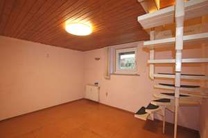 Attraktives Dreifamilienhaus mit Garten in direkter Nähe zur Trasse – Die vollständige Adresse der Immobilie erhältst du vom Anbieter., 42279 Langerfeld-Beyenburg, Wuppertal – Vorschaubild 16