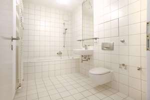 Schöne 3 Zi.-Wohnung mit 2 Balkonen & Blick in den begrünten Innenhof! Direkt am Potsdamer Platz! – Rudolf-von-Gneist-Gasse 4, 10785 Tiergarten, Berlin – Vorschaubild 6