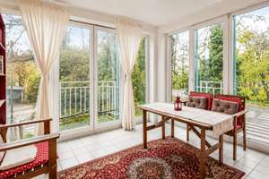 Vermietete 4-Zimmer-Wohnung mit Wintergarten mitten in Kaiserswerth! Fußläufig zum Ortskern! – Die vollständige Adresse der Immobilie erhältst du vom Anbieter., 40489 Kaiserswerth, Düsseldorf – Vorschaubild 2
