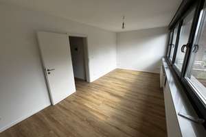 Exklusives Reihenmittelhaus 5 Zimmer in Lohmar Einbauküche + Wärmepumpe + Photovoltaik – Parkstraße 76, 53797 Lohmar – Vorschaubild 3