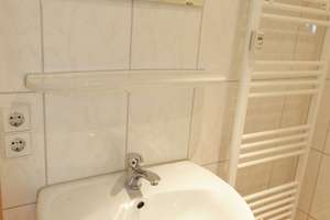 Laminat+Balkon+Bad mit Wanne - Frei ab 1.2.26 – Heimgarten 108, 9127 Gablenz, Chemnitz – Vorschaubild 8
