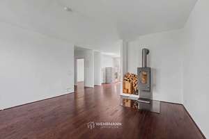 Exklusive Maisonette-Wohnung mit zwei Balkonen und Domblick – wohnen über den Dächern von Köln-Deutz – Die vollständige Adresse der Immobilie erhältst du vom Anbieter., 50679 Deutz, Köln – Vorschaubild 2