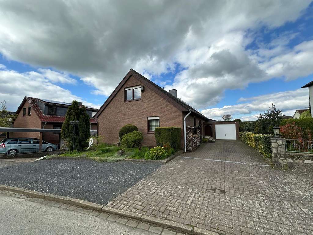 Wertiges Einfamilienhaus mit viel Platz & tollem Garten