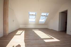 Wohnen in kleinstrehlen | 2 Bäder | Fußbodenheizung | Dachbalkon | Galerie | Tiefgarage – Reicker Straße 33b, 1219 Strehlen, Dresden – Vorschaubild 15