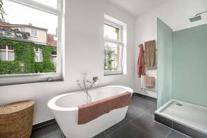 ⭐️ Sonnenanbeter aufgepasst:  Luxuriöse 4-Zi DG Maisonette Whg mit 2 Dachterrassen, Balkon & 2 Bäder – Die vollständige Adresse der Immobilie erhältst du vom Anbieter., 12167 Steglitz, Berlin – Vorschaubild 8