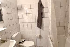 ** 3 ZIMMER DACHGESCHOSS WOHNUNG FÜR SPORTLICHE - WG GEEIGNET, SANIERTER ALTBAU NÄHE FÜRSTENPLATZ** – Remscheider Str. XX, 40215 Friedrichstadt, Düsseldorf – Vorschaubild 8