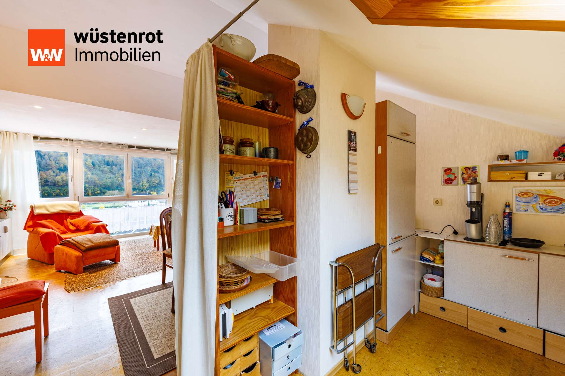 Immobilie in Oberwolfach - **Vielseitiges Zuhause in Hanglage – Perfekt für Familien und Individualisten** - Bild 1