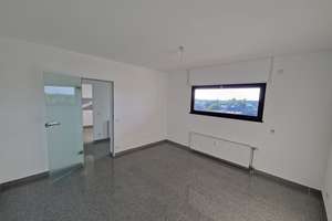 Krefeld-Hüls schöne frisch sanierte 3-Zimmer Wohnung 89qm – Die vollständige Adresse der Immobilie erhältst du vom Anbieter., 47839 Hüls, Krefeld – Vorschaubild 3