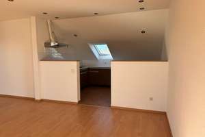 Charmante Dachgeschosswohnung in zentraler Lage von Essen-Bergerhausen! – Rellinghauser Straße 274, 45136 Bergerhausen, Essen – Vorschaubild 4