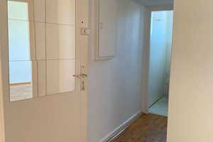 Lichtdurchflutete Wohnung mit Echtholzparkett! – Platanenhof 7, 47053 Duisburg – Vorschaubild 2