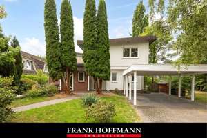 Großes Architektenhaus in Hamburg-Rahlstedt mit Einliegerwohnung