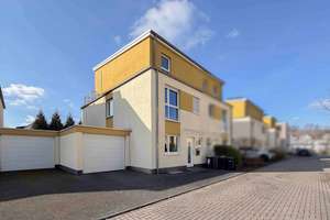 Stilvolle Doppelhaushälfte in begehrter Lage von Köln-Porz-Wahnheide  – Die vollständige Adresse der Immobilie erhältst du vom Anbieter., 51147 Wahnheide, Köln – Vorschaubild 1