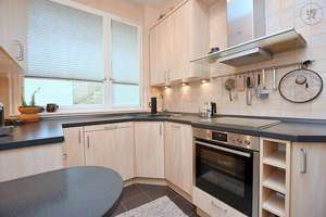 Wunderschöner Altbau mit   tollem Blick über die Stadt in Stuttgart Mitte – Die vollständige Adresse der Immobilie erhältst du vom Anbieter., 70182 Diemershalde, Stuttgart – Vorschaubild 3