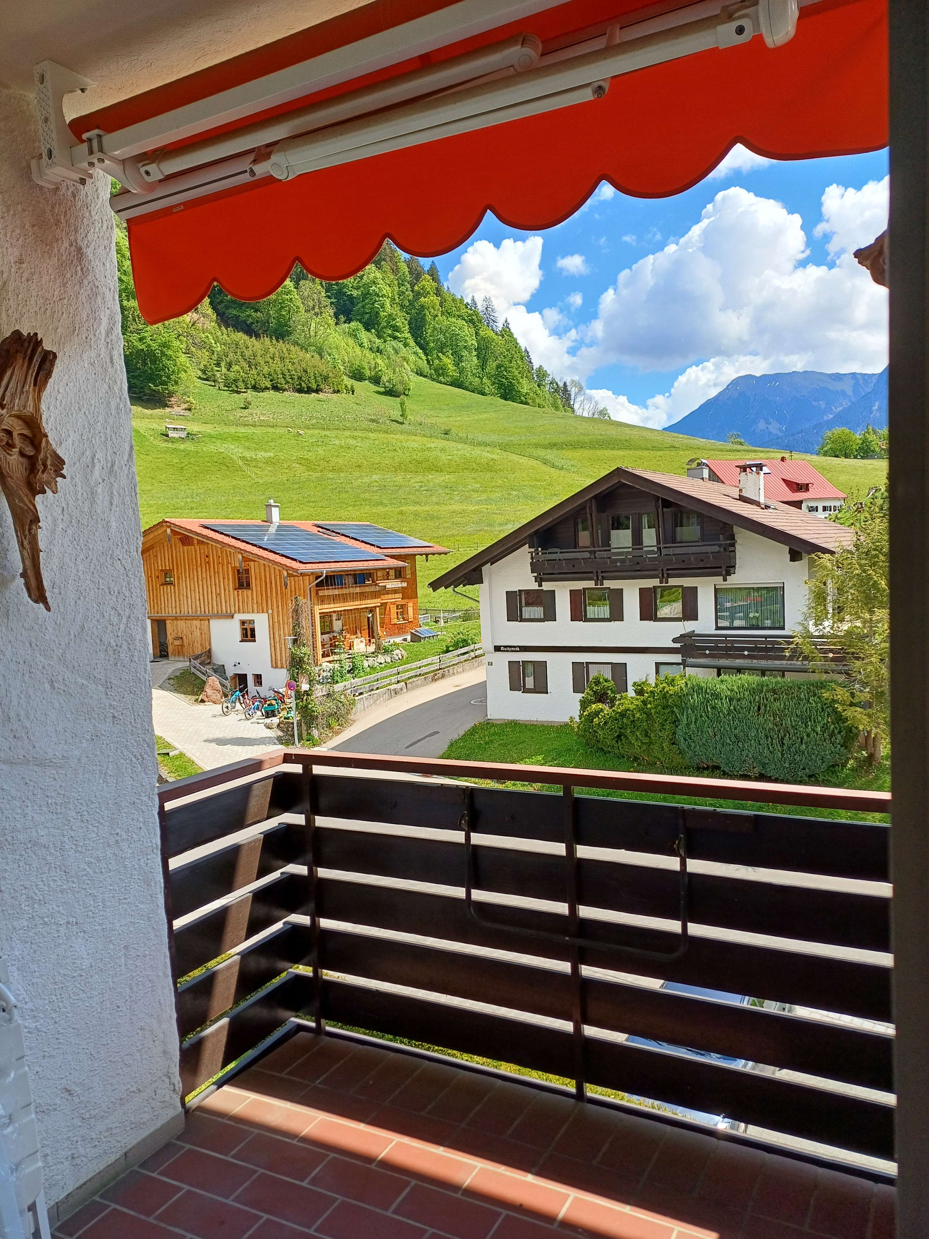 Immobilie in Oberstdorf - **Exklusives, neu renoviertes Apartment in Tiefenbach bei Oberstdorf – Ihr Traumobjekt im Allgäu** - Bild 1