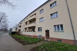 Frisch renovierte Wohnung auf der Suche nach neuen Mietern! – Friedrich-Ebert-Straße 27, 39114 Cracau, Magdeburg – Vorschaubild 1