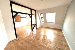 Charmante 2-3-Zimmer mit Südwest-Balkon, EBK, saniertem Badezimmer, Holzdielen etc. – 30165 Vahrenwald, Hannover – Vorschaubild 8