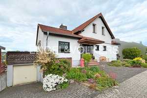 Vermietetes Einfamilienhaus mit Einliegerwohnung in ländlicher Lage – Neuwied (Kreis) – Vorschaubild 1
