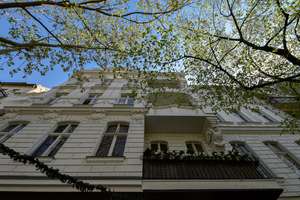 RUHIGE ALTBAUPERLE: STILVOLLE 2-ZIMMER-WOHNUNG MIT BALKON IM HERZEN VON FRIEDENAU I PROVISIONSFREI – Rheinstraße 50, 12161 Friedenau, Berlin – Vorschaubild 20