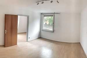 Helle 3 Zi Whg Stuttgart, auch 1 Studenten-Paar + 1 Student – Stuttgart – Vorschaubild 1