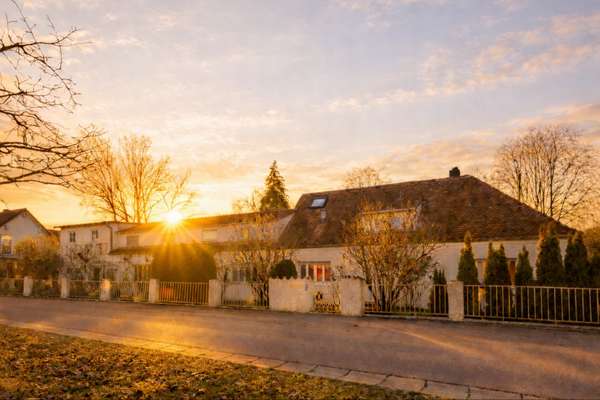 Stilvoll wohnen mit Hauscharakter – Eigentumswohnung mit Potential "Frauenbrünnl"