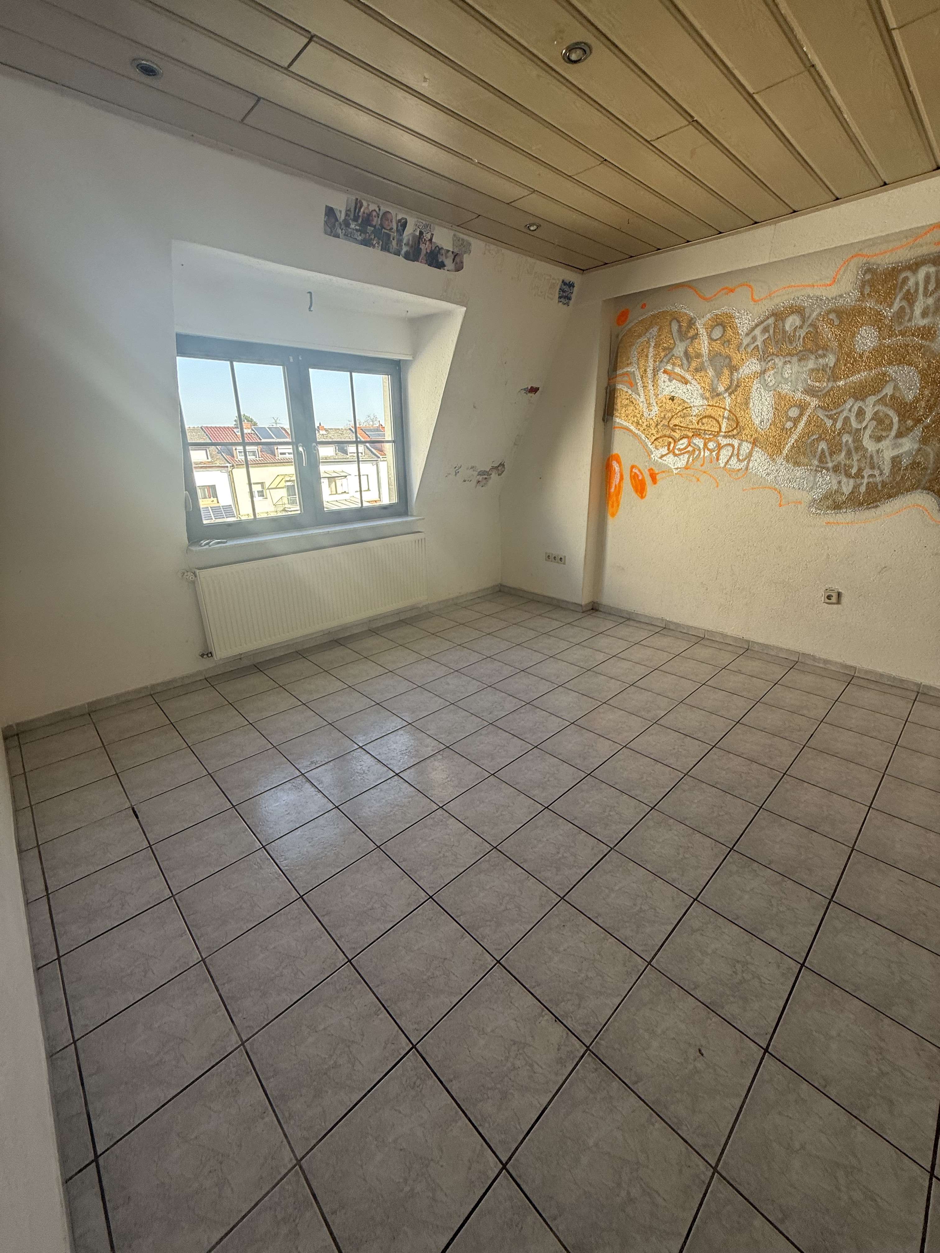 Raumwunder mit Potenzial: Großzügige 4- bis 5-Zimmer-Wohnung (103 m²) plus ausgebauter Spitzboden, Mannheim – Bild 4