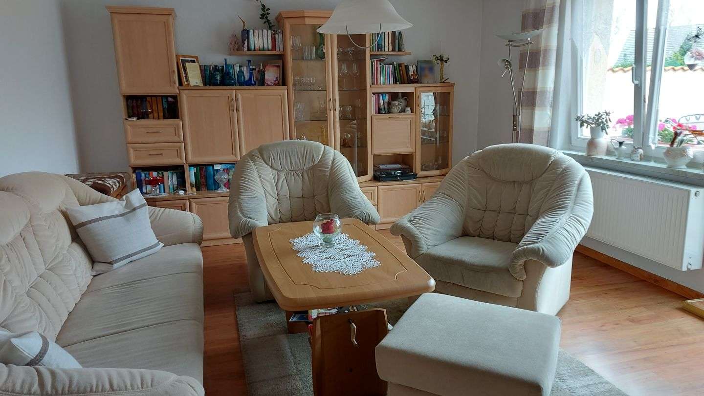 Immobilie in Krummin - Hübsches Einfamilienhaus mit großem Garten und 2 Ferienwohnungen in Krummin auf Usedom - Bild 1